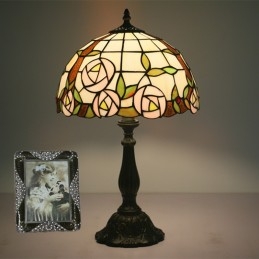 Lampa stołowa Tiffany w...