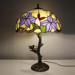 Fioletowa lampa witrażowa w...