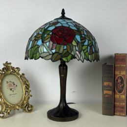 Lampa w stylu Tiffany z...