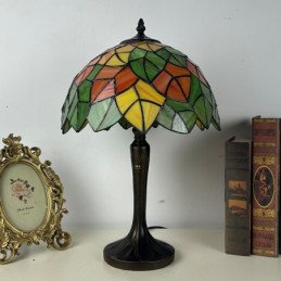 Lampa w stylu Tiffany z...