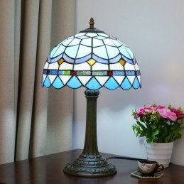 Lampa stołowa w stylu...