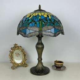 Lampa stołowa w stylu...