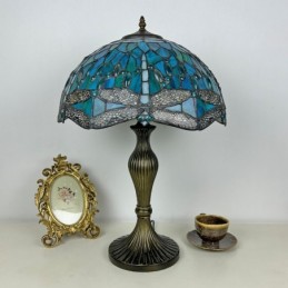 Lampa stołowa w stylu...