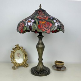 Lampa stołowa w stylu...