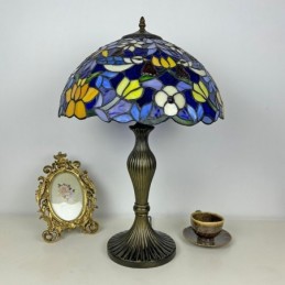 Lampa stołowa w stylu...