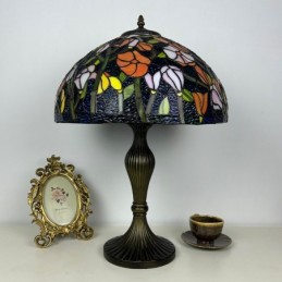 Lampa stołowa w stylu...