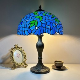 Lampa stołowa w stylu...