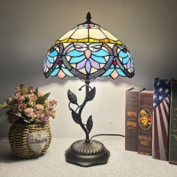 Lampa stołowa w stylu...