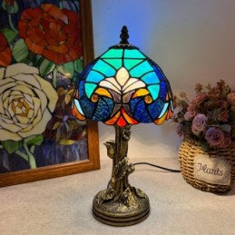 Lampa stołowa w stylu...