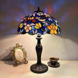 Lampa stołowa w stylu...