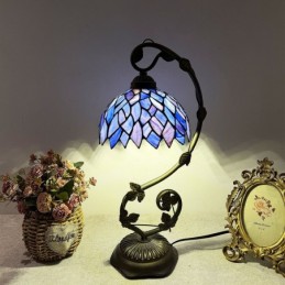 Lampa stołowa w stylu...