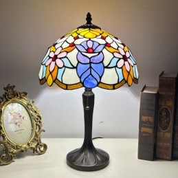 Lampa stołowa w stylu...